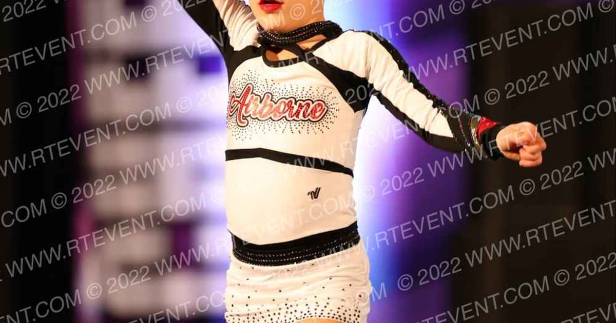 Airborne Elite All Stars Army Bratz · Cheersport Reading Classic