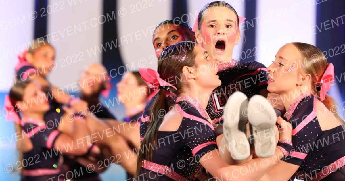 Dazzle U All Stars Lady Icons · Cheersport Reading Classic