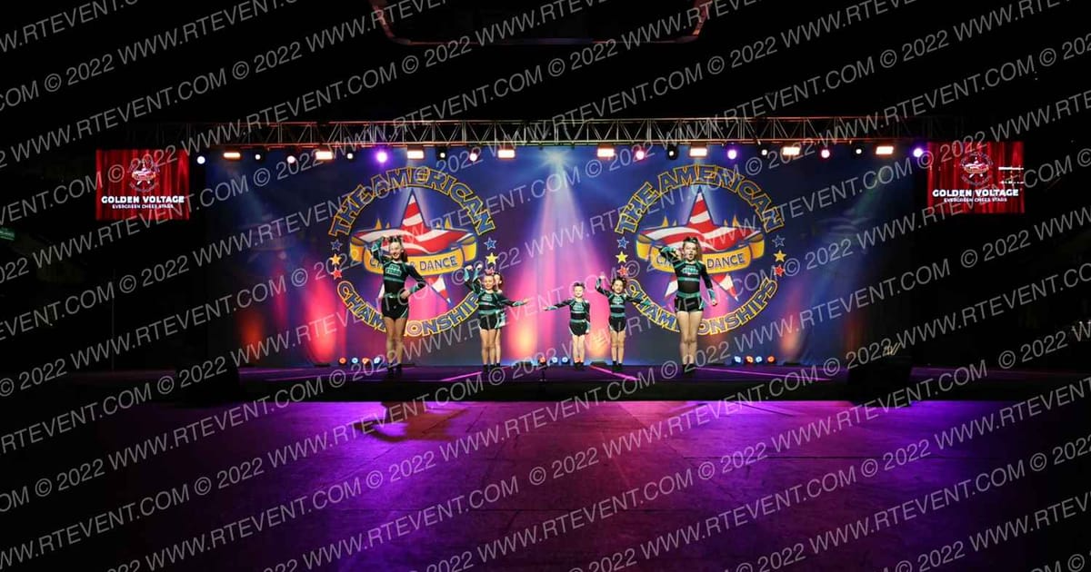 Elite All Stars GLITTER GIRLS · The American Legacy Springfield Nationals DIDII