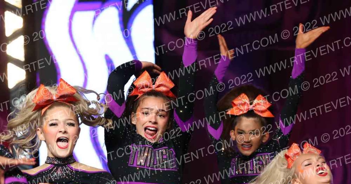 Cheer Extreme   Raleigh Twilight · One Up Grand Nationals
