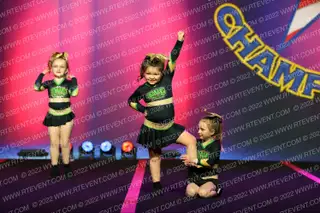 Evergreen Cheer Stars Emerald Lightning