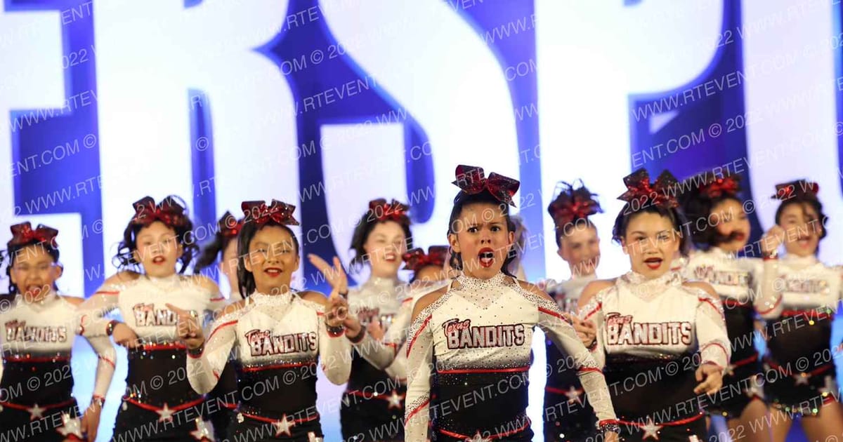 The Texas Bandits OUTLAWS · CHEERSPORT Phoenix DIDII Classic