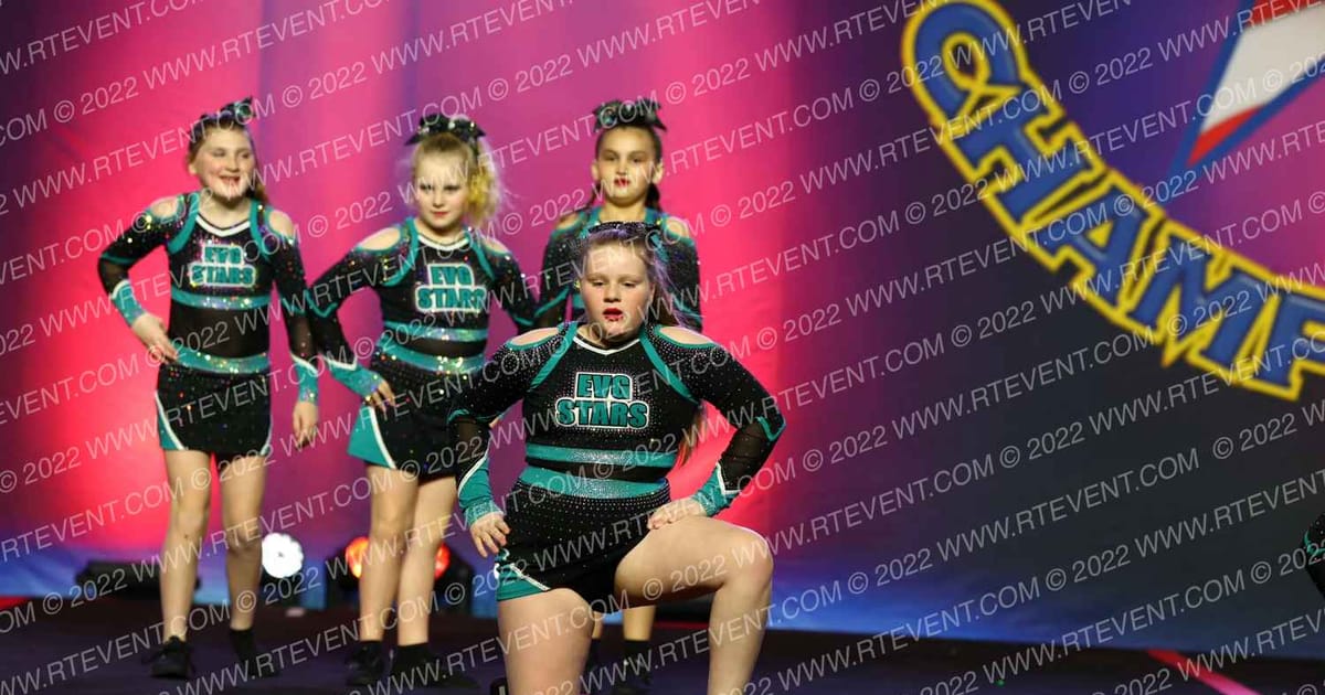 Evergreen Cheer Stars Onyx Sparks · The American Legacy Springfield Nationals DIDII