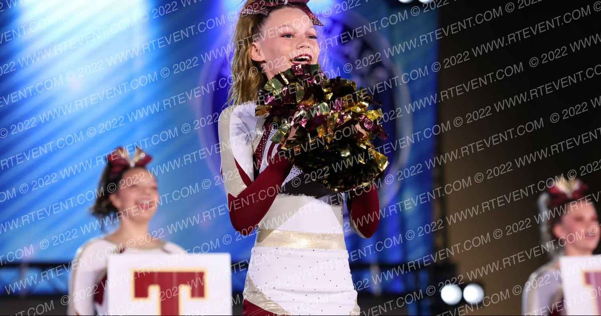 Cadwallader Middle School Cheer · Vegas Crown