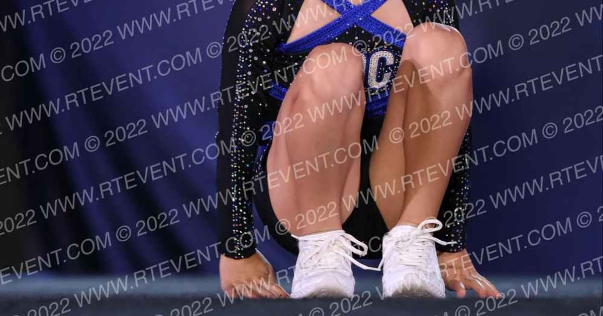 One Dream Cheer Gossip Girls · Vegas Crown