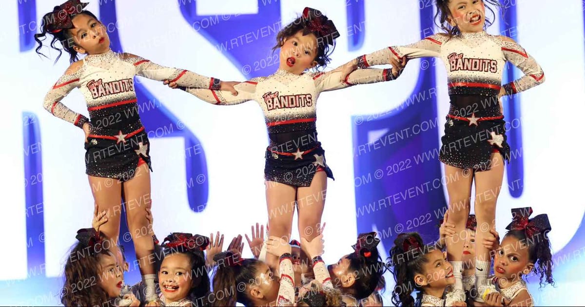 The Texas Bandits GLITTERBOMBS · CHEERSPORT Phoenix DIDII Classic