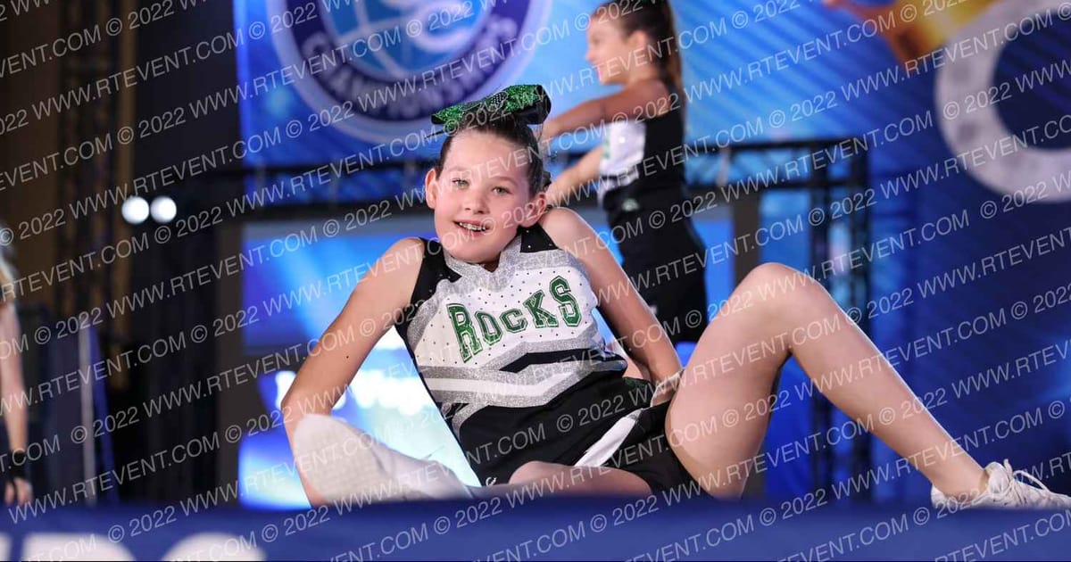 Las Vegas Shamrocks Cheer · Vegas Crown