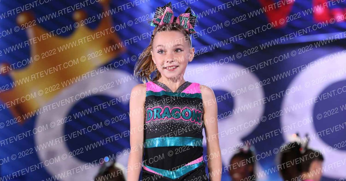 Dragon All Star Cheer ONYX · Vegas Crown