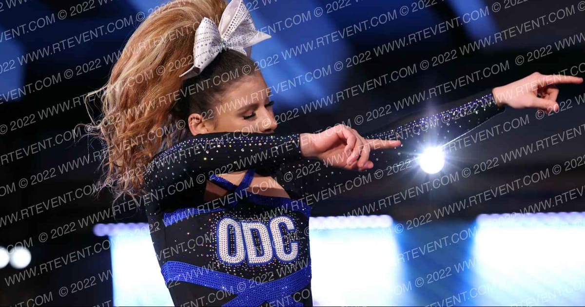 One Dream Cheer Sr Shade · Vegas Crown