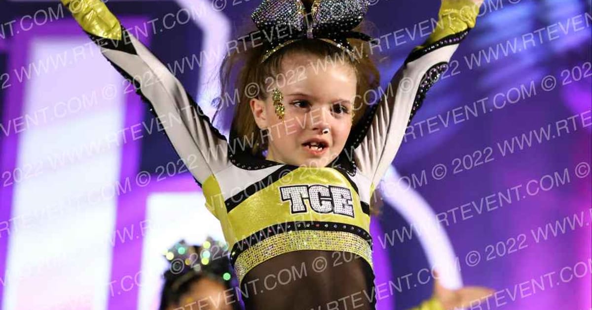Tri-Cities Edge Fly Girls · One Up Bellevue Nationals