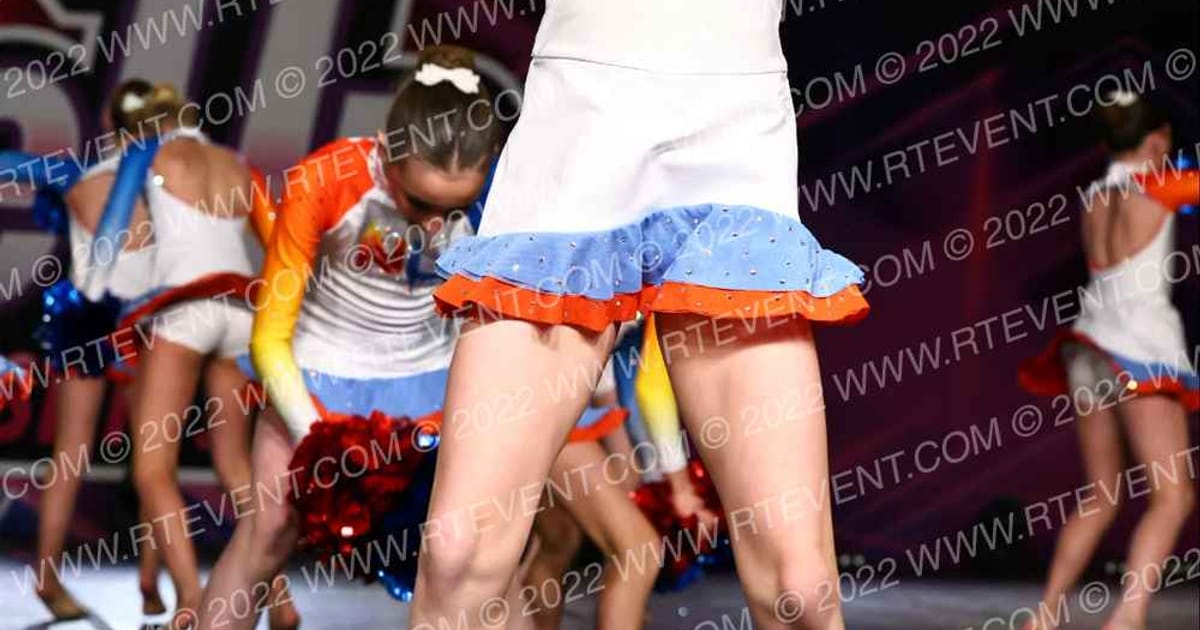 No Limits Dance Mini Energy Large Pom · One Up Grand Nationals
