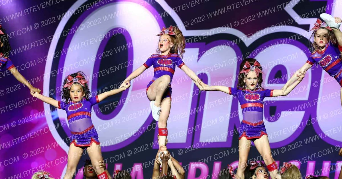 Grand Cheer Queens · One Up Houston Nationals