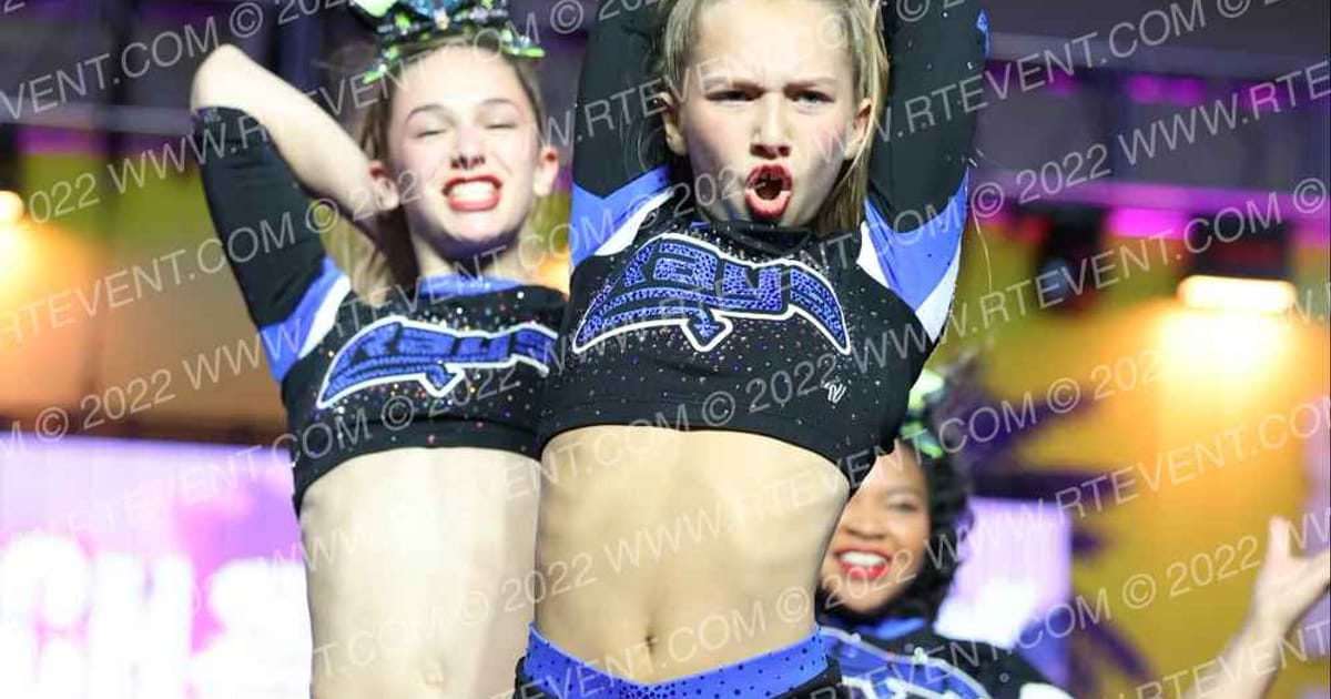The Stingray Allstars Halo · ACDA Reach the Beach D Worlds Grand Nationals
