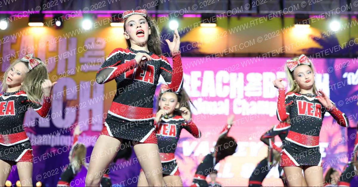 Valley Elite All Stars STARBURSTS · ACDA Reach the Beach D Worlds Grand Nationals
