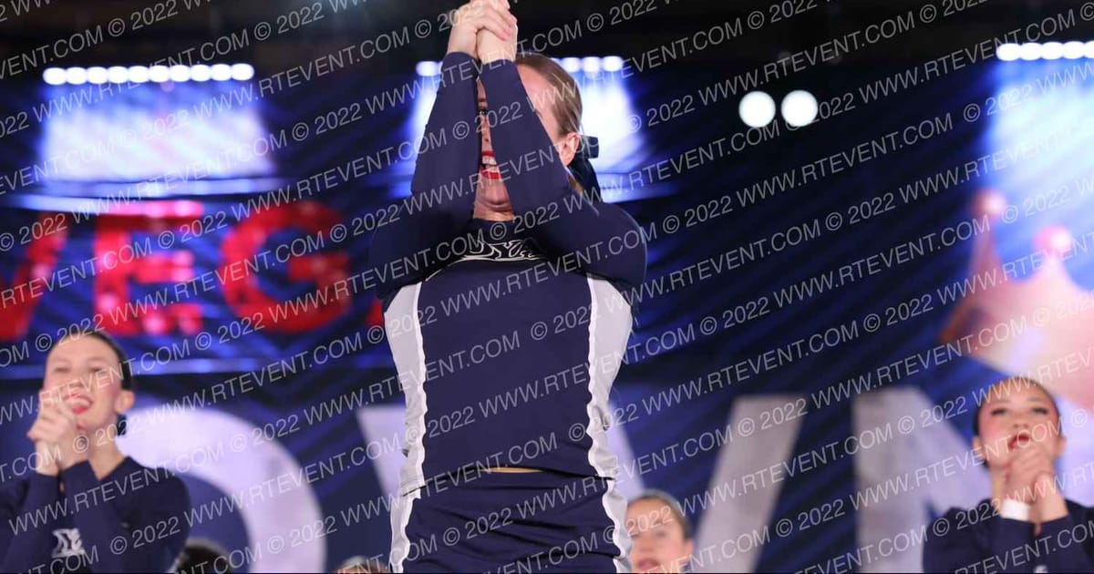 NA HIU Cheer Showcase · Vegas Crown