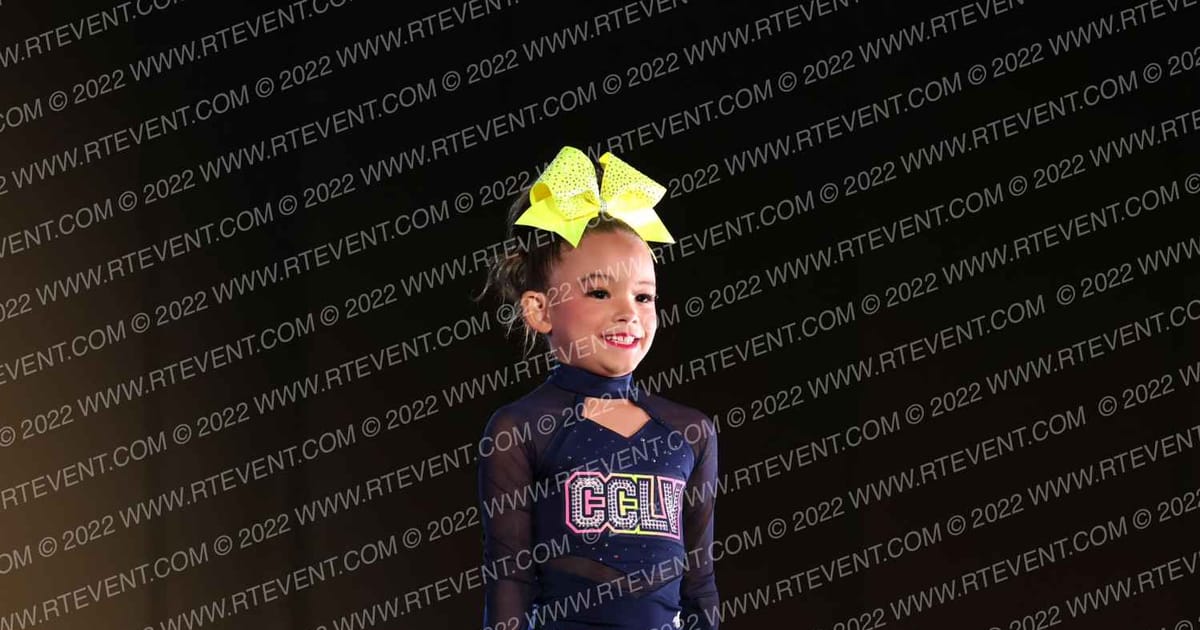 CheerCats LV Calico Cuties · Vegas Crown