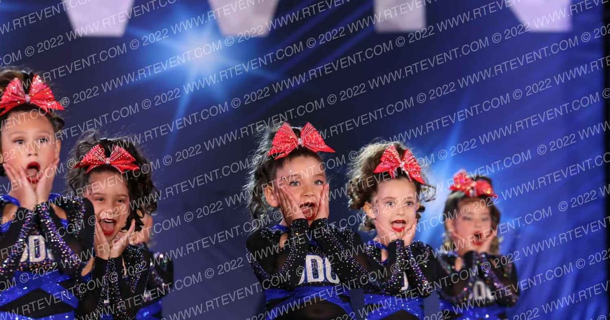 One Dream Cheer Gossip Girls · Vegas Crown