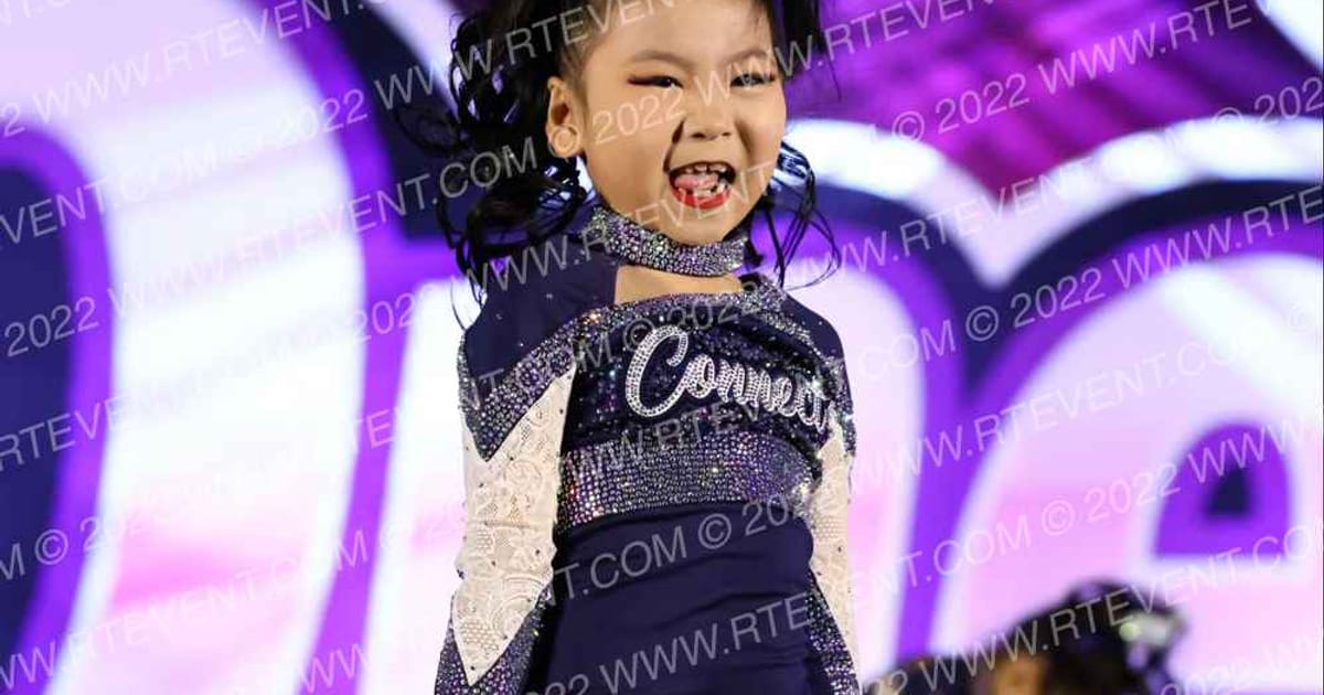 Connect Cheer Northwest Glitter · One Up Bellevue Nationals