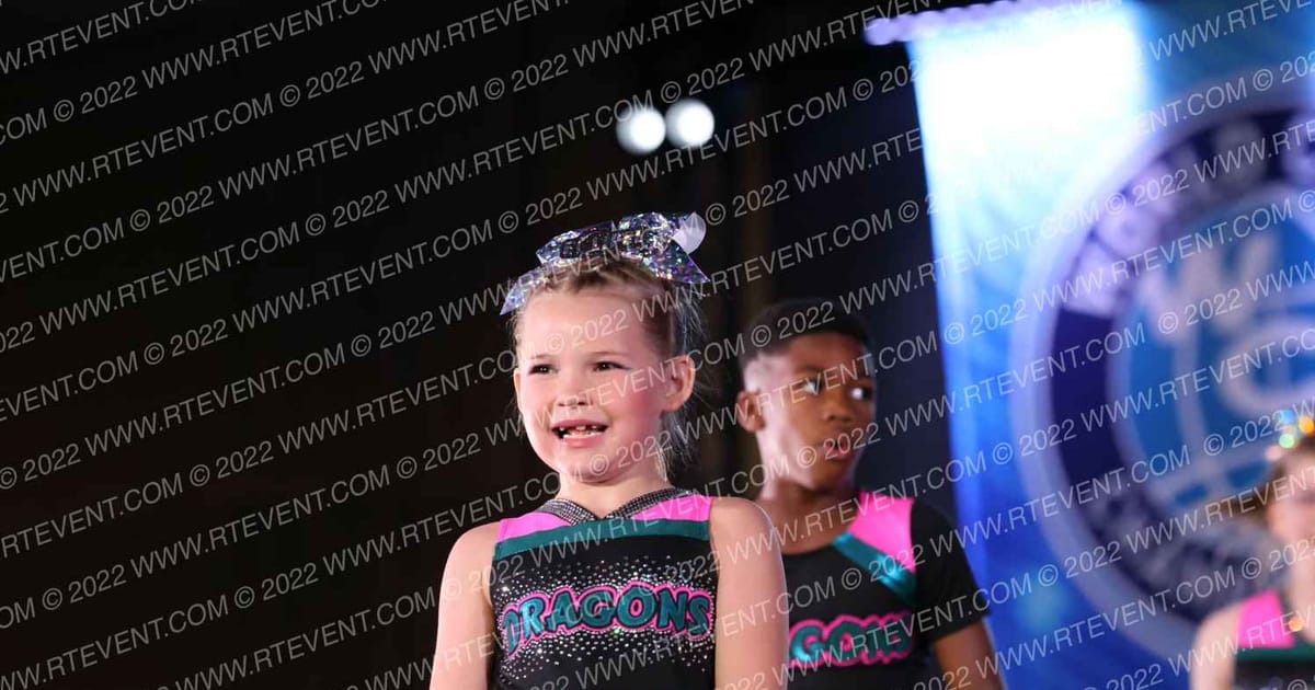 Dragon All Star Cheer Eclipse · Vegas Crown
