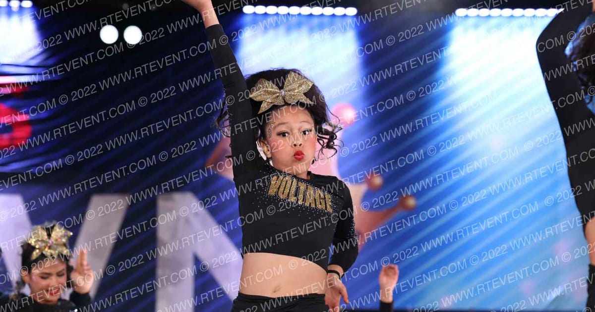 Royal Storm Elite Cheer Voltage · Vegas Crown