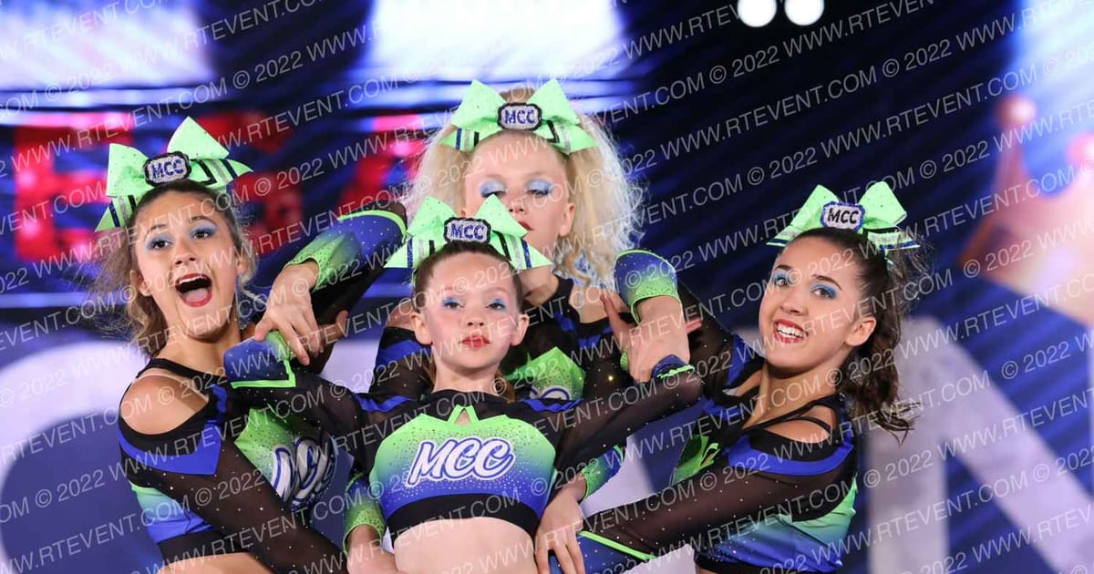 Mystic Cheer Cats Legacy · Vegas Crown