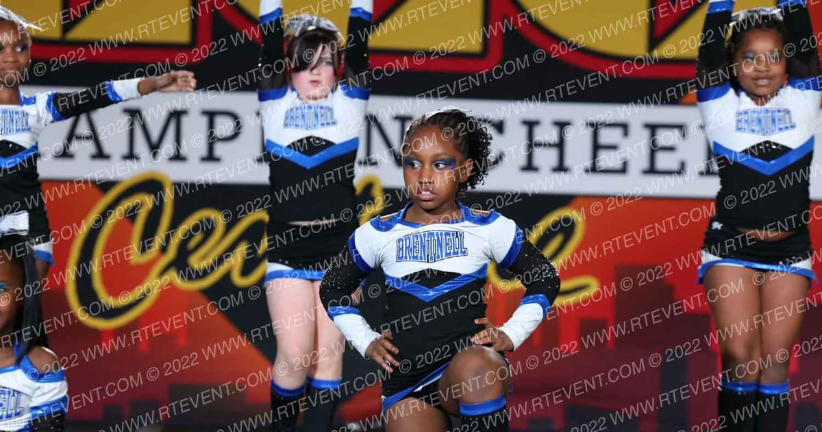 Brentnell Rec. Bluefire Wildfire · Hooray for Hollywood Cheer and Dance Championships