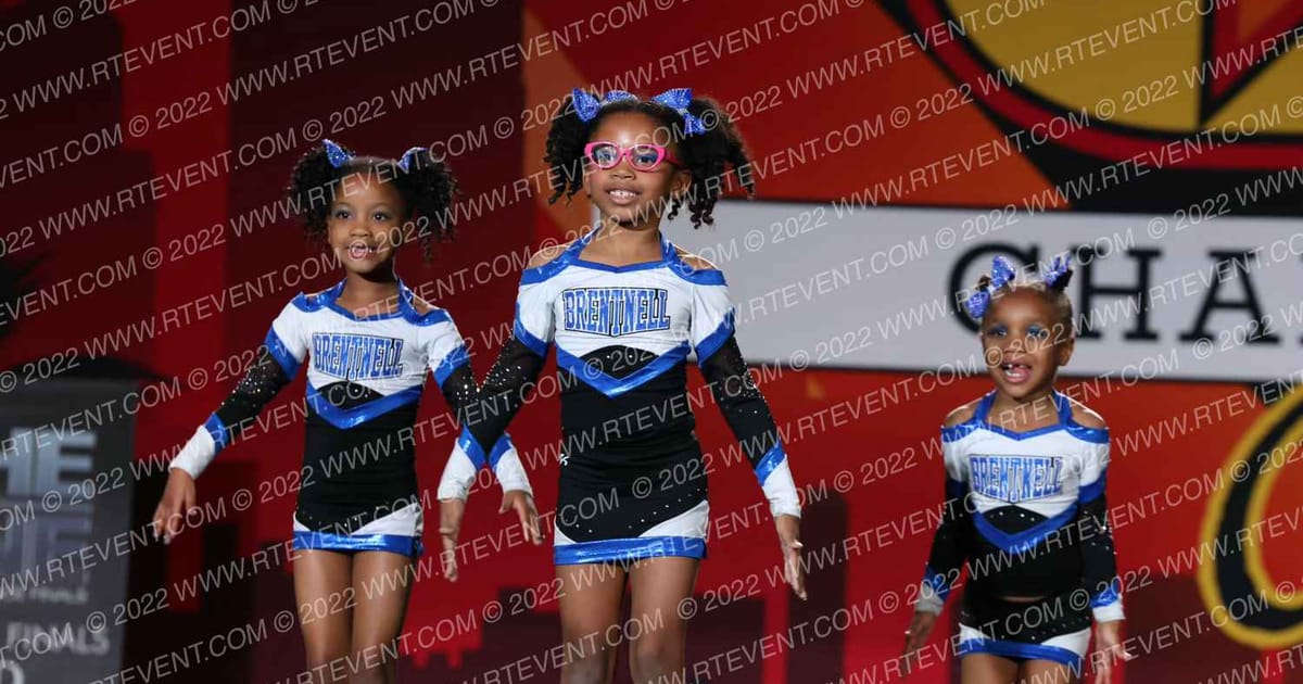 Brentnell Rec. Bluefire Sparks · Hooray for Hollywood Cheer and Dance Championships