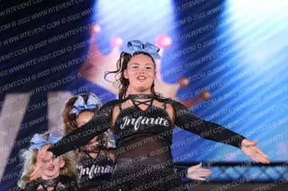 Infinite Cheer & Tumble Gym Zenem