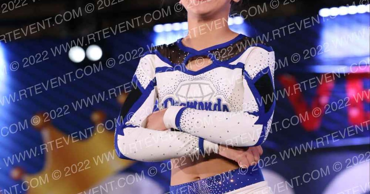 Desert Diamonds All Star Cheer Ac3s · Vegas Crown