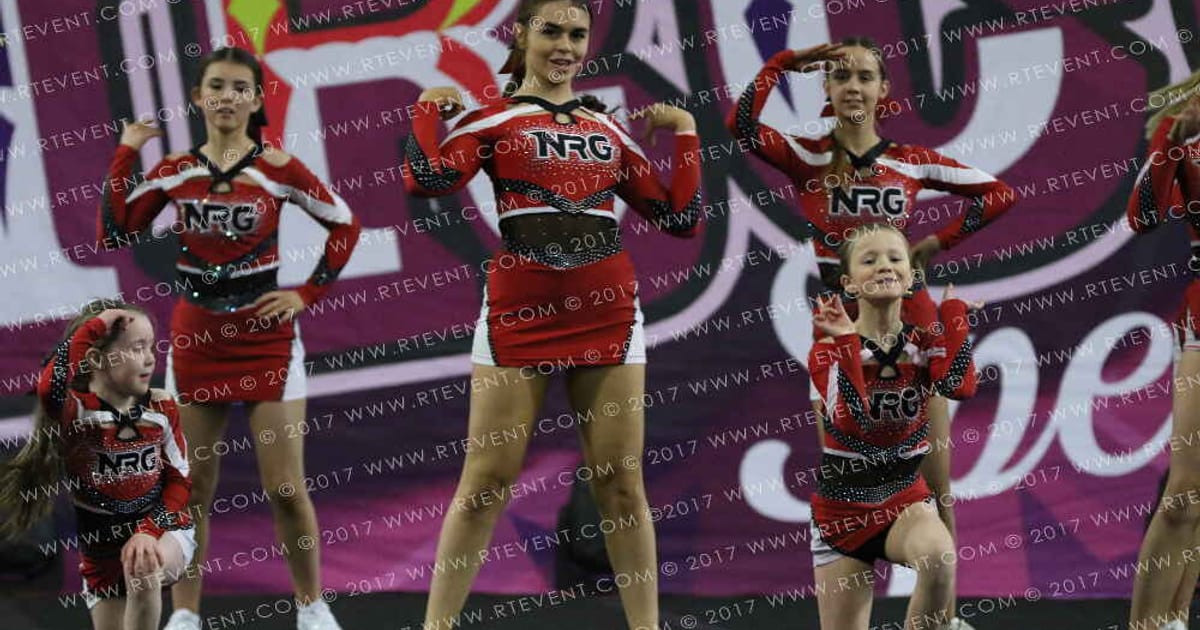 NRG Extreme Cheerleaders Honey Bees · Circus Spectacular
