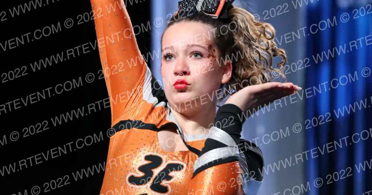 3E cheer Hurricanes 2 · Lake Erie National Cheer and Dance Championships
