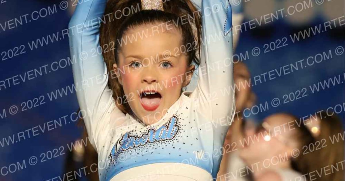 Central Athletics Ice Queens · Battle of the Midwest and Celebrity Council Bluffs