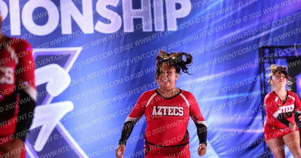 South Gate AZTECS 13U AZTECS CHEER · Globe X