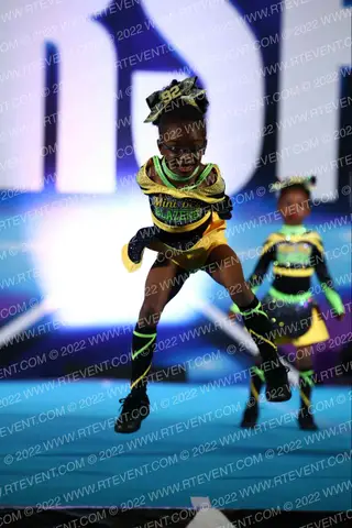 Elite 92 Dance and Cheer Academy Mini Bey Blazers