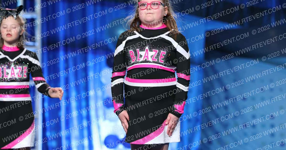 Blaze Athletics Club Shining Stars 2 · Lake Erie National Cheer and Dance Championships
