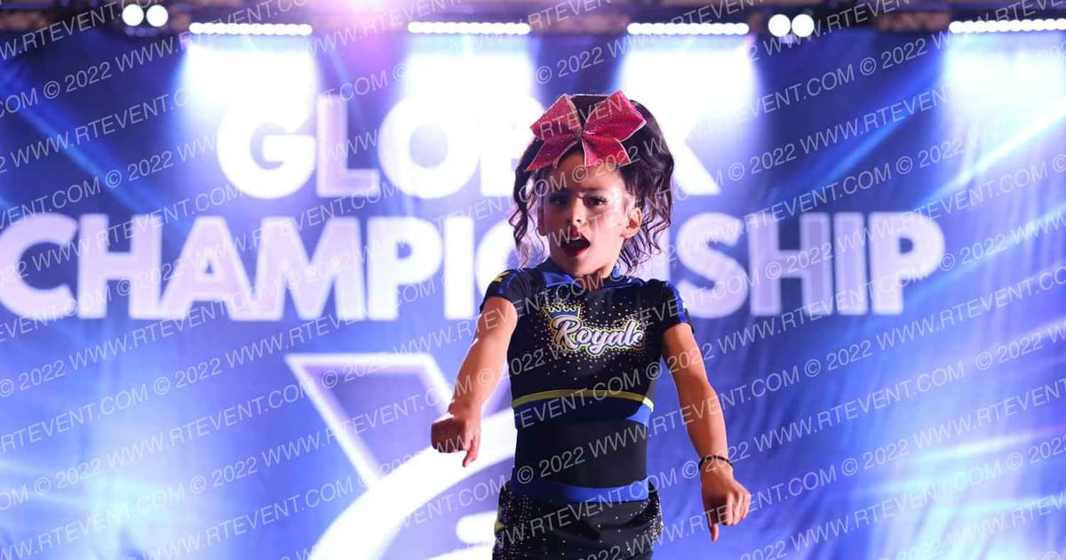 Royal Storm Elite Cheer D. Silva · Globe X