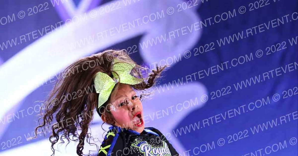 Royal Storm Elite Cheer I. Serrano Rojas · Globe X