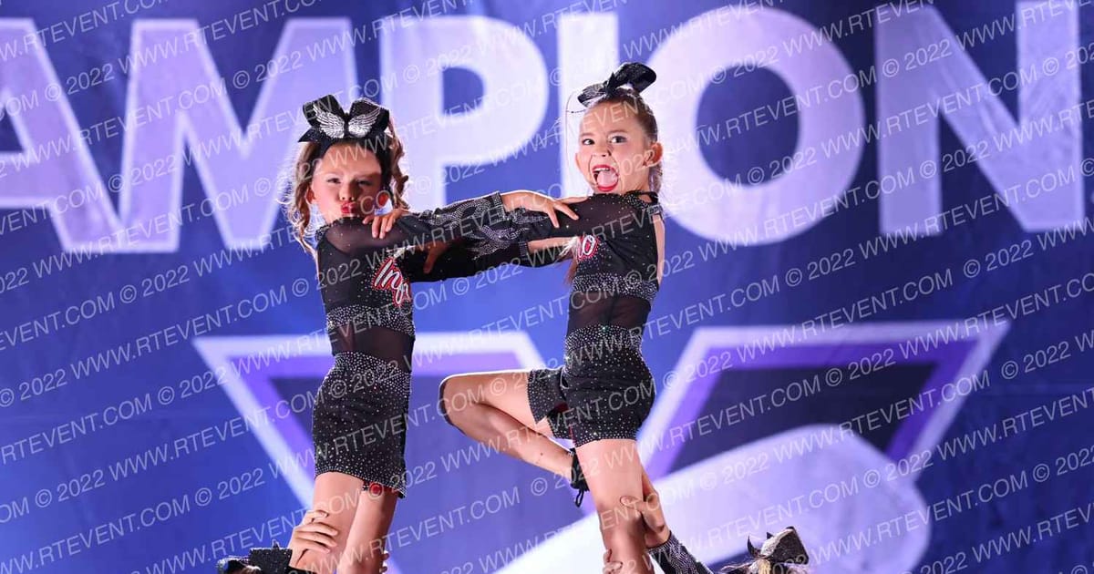 Oakdale Inferno Cheer Hot Shots · Globe X