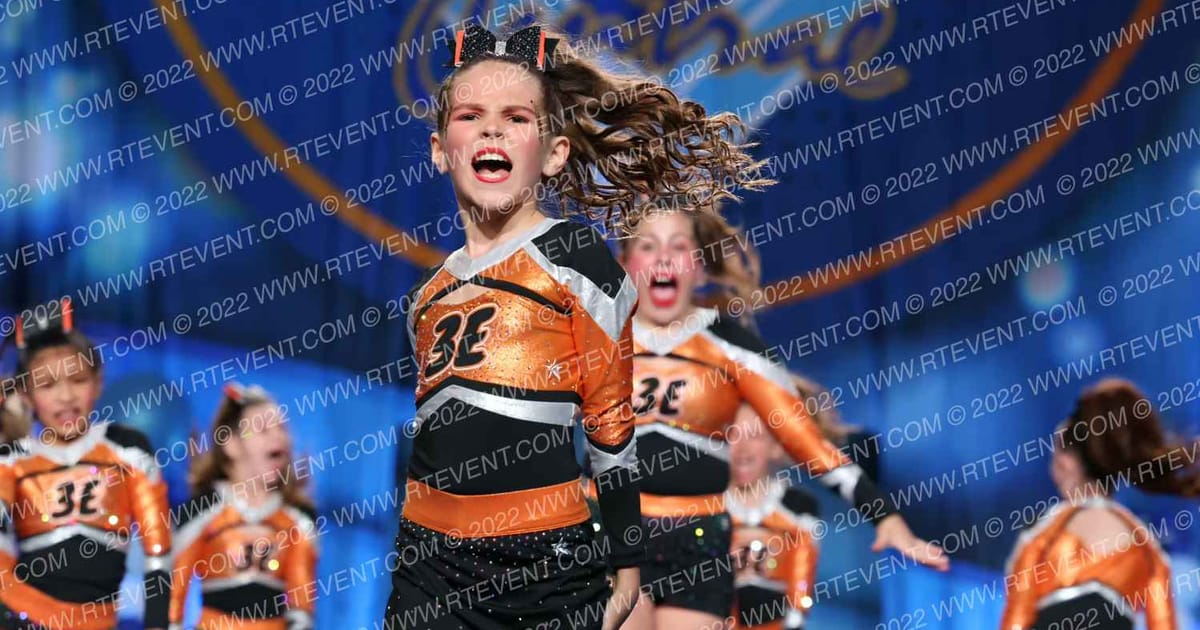 3E cheer Thunder · Lake Erie National Cheer and Dance Championships