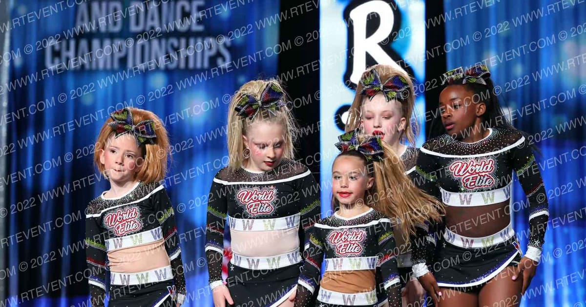World Elite Heart · Lake Erie National Cheer and Dance Championships