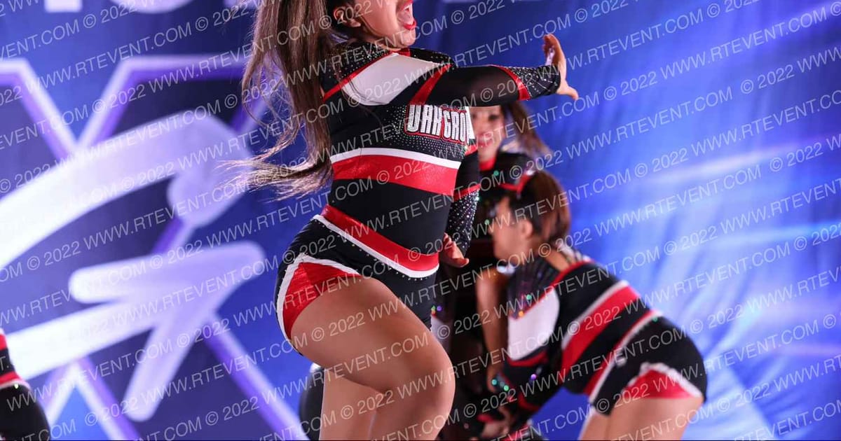Oak Grove Bombshells · Globe X