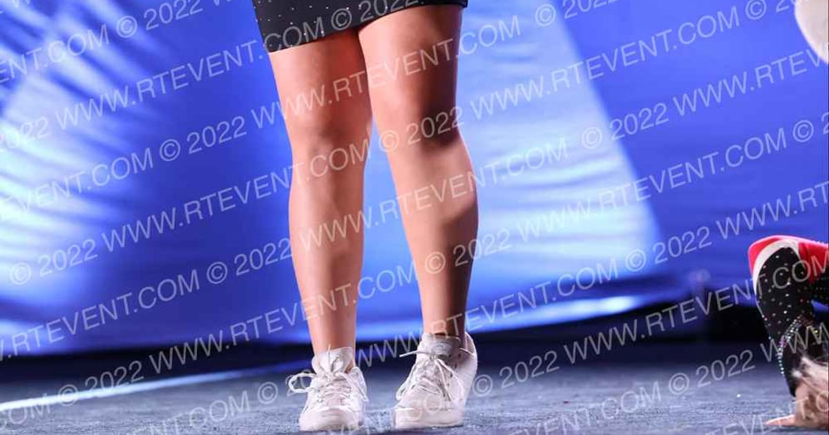 Magnitude Cheer C-2 · Globe X