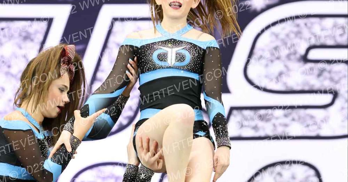 Cheer Twin Cities Sapphire · The US Finals Des Moines