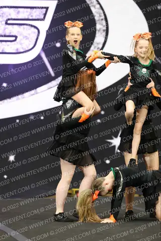 Iowa Elite Cheer - NE Rogue