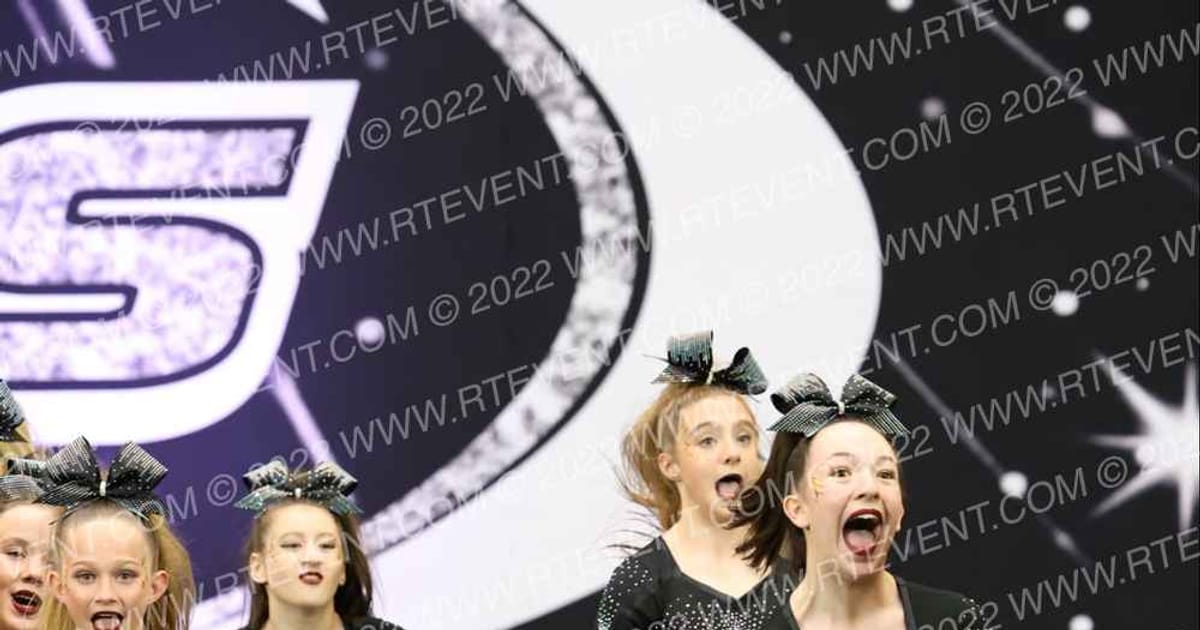Tribe Athletics SENIOR GOLD · The US Finals Des Moines