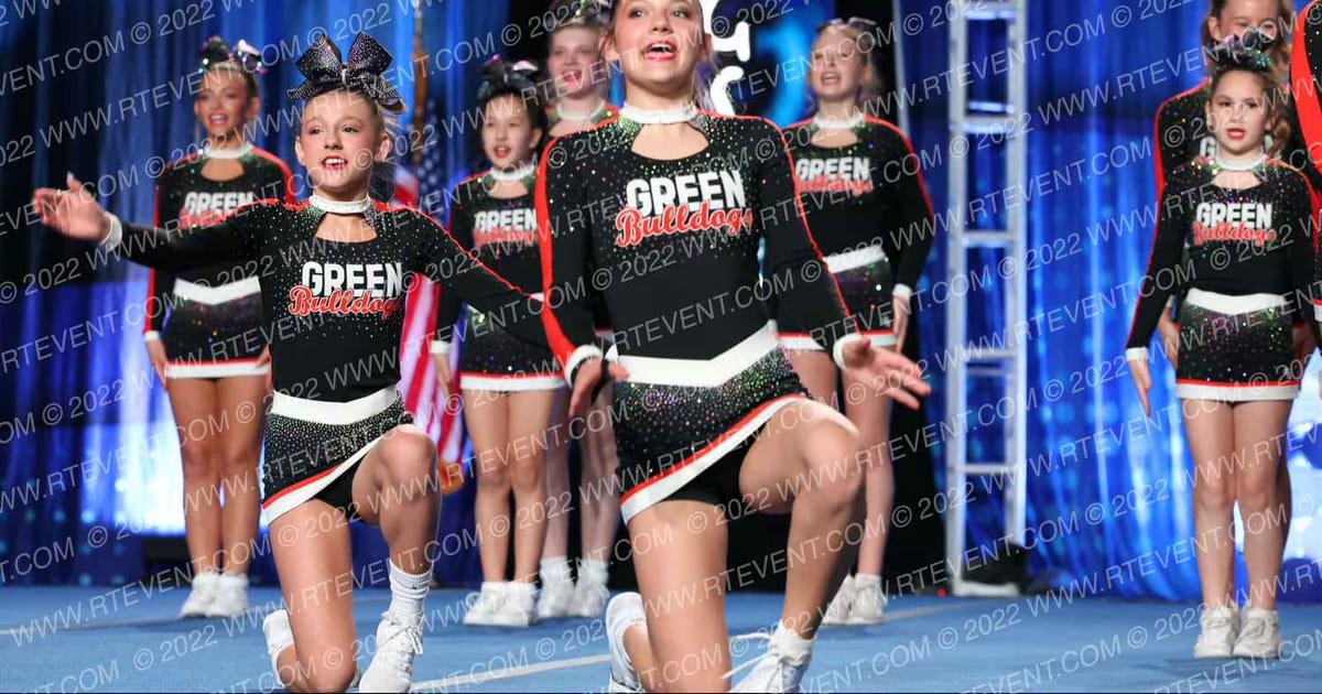 Green Bulldog Cheer Green Bulldogs · Lake Erie National Cheer and Dance Championships