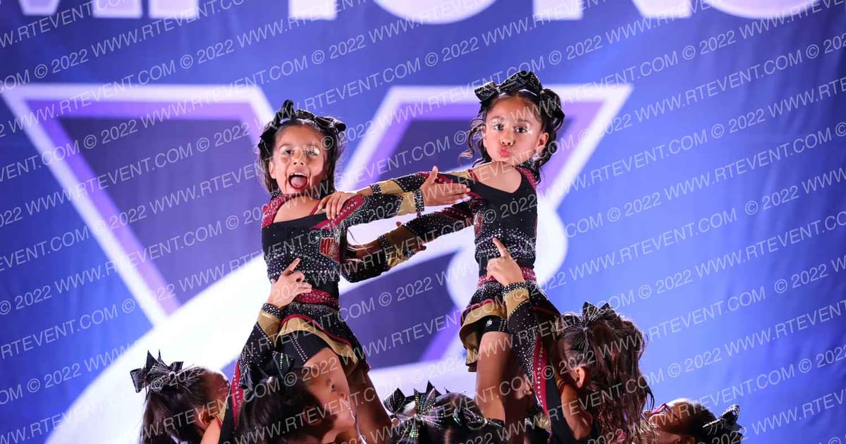 Cali Knockout Cheer Tiny Trouble · Globe X