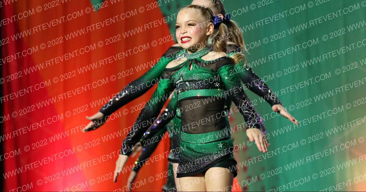 CheerForce Simi Valley Mizz Hiss · The West Regional Summit