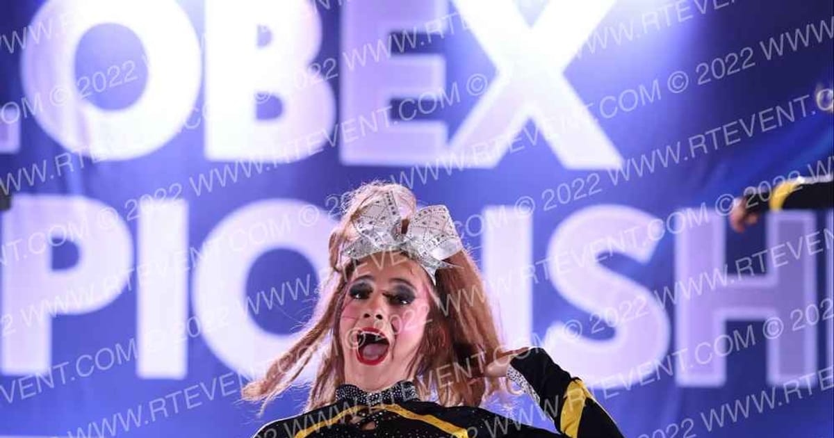 Rogue Athletics Queen · Globe X
