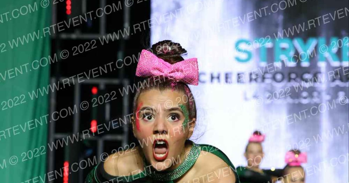 CheerForce Arizona STRYKER · The West Regional Summit
